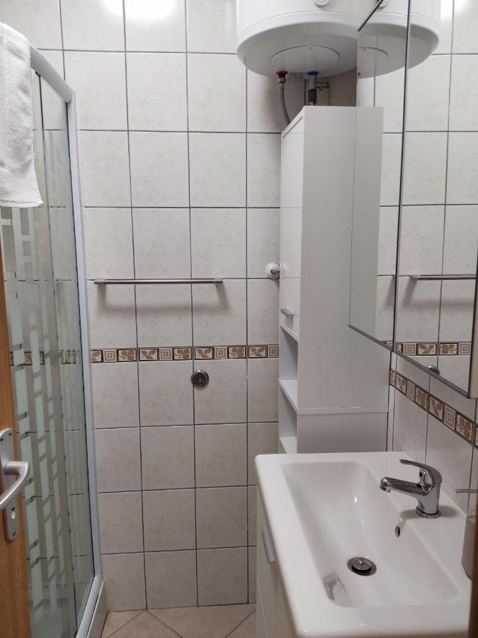 Apartmani Ima Rovanjska Ngoại thất bức ảnh
