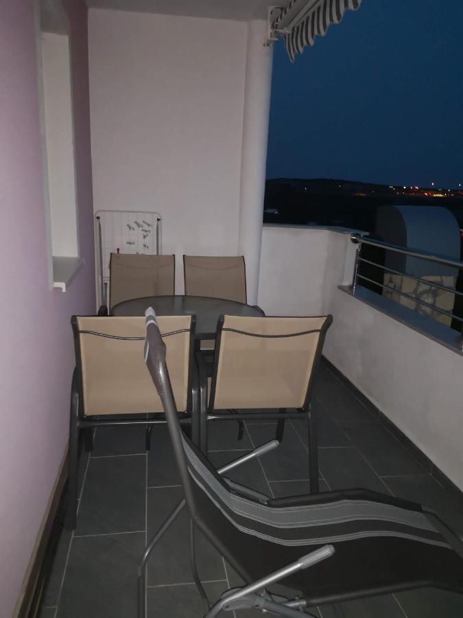 Apartmani Ima Rovanjska Ngoại thất bức ảnh